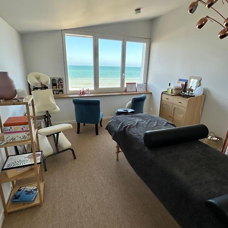 Chambre D'Hotes "Lumiere Du Cap" Vue Mer Barneville-Carteret Exterior photo